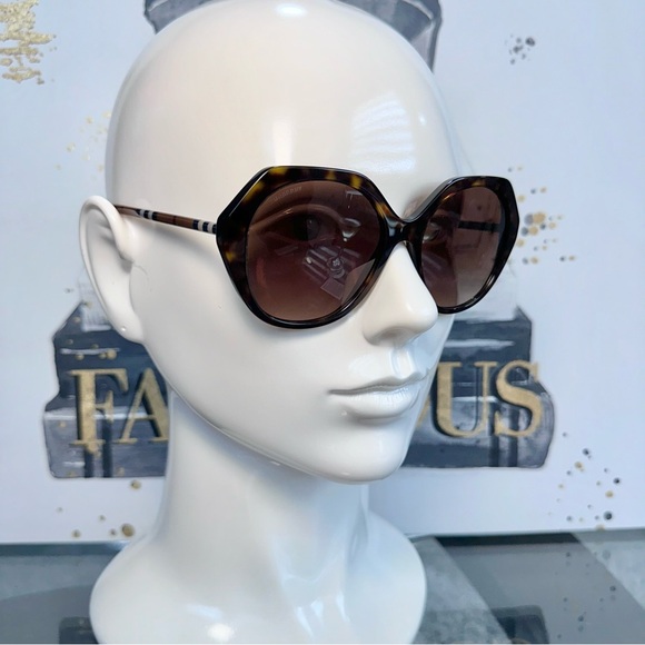 New BURBERRY Vanessa Brown Gradient Geometric Ladies Sunglasses 55mm - Picture 10 of 10
